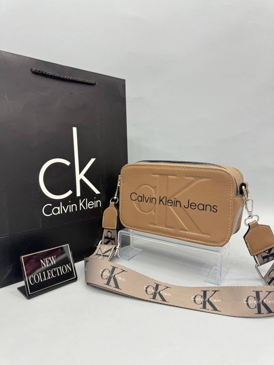 Calvin Klein Jeans Γυναικείο Τσαντάκι Crossbody Κάμελ